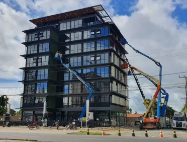 Edifício feito de blocos leva 100 dias para ficar pronto em Santa Catarina